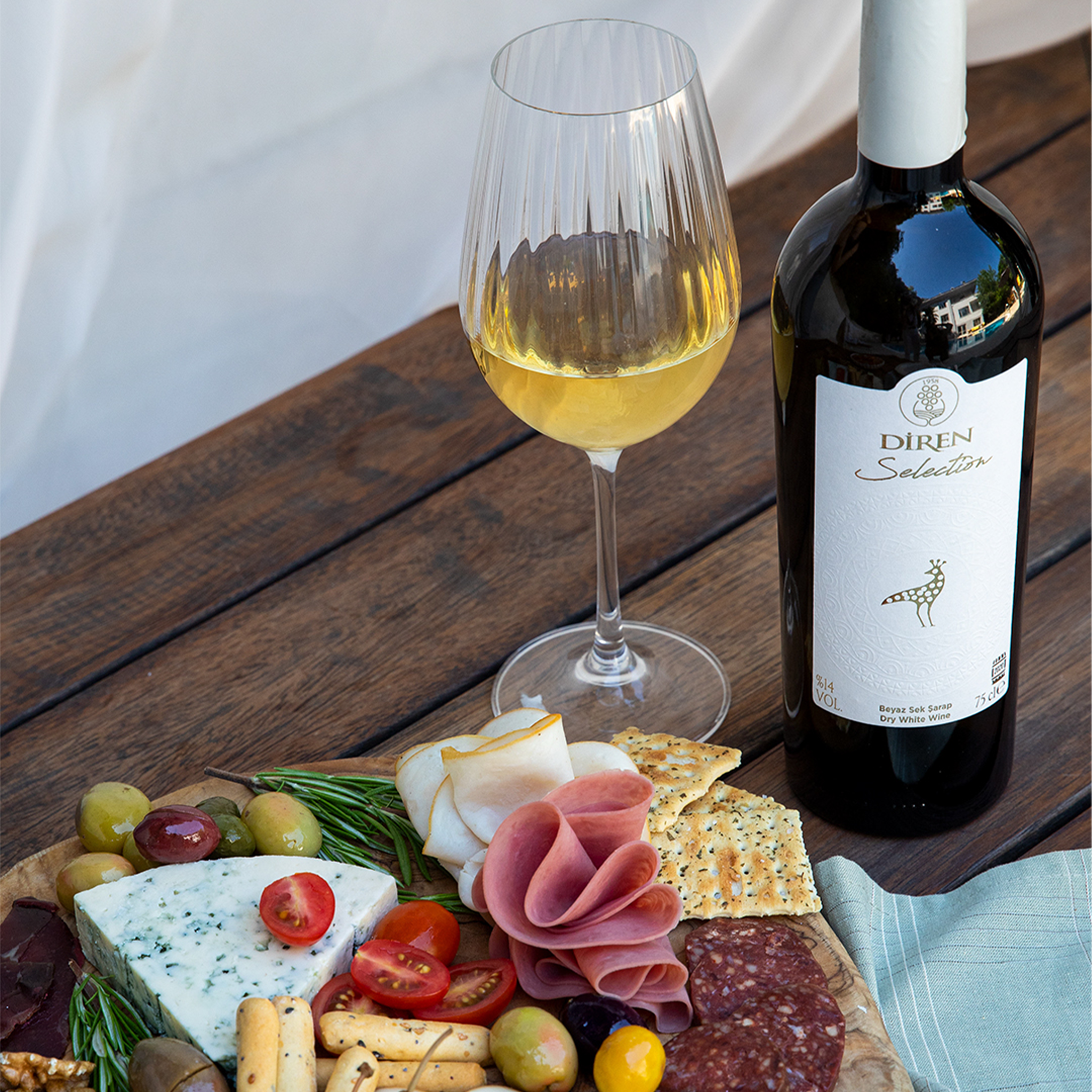 Diren Selection Beyaz Sek Şarap 75cl