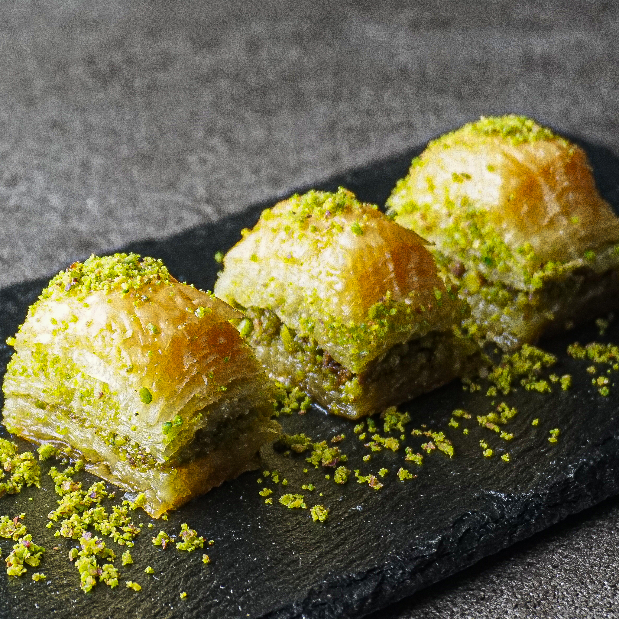 ベイザーデ ピスタチオ・バクラヴァ 250g | Beyzade Fıstıklı Baklava | Pistachio Baklava