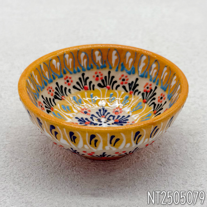Natto Tülay（Niksar Çini）ラウンド型ハンドメイド小皿（4種）