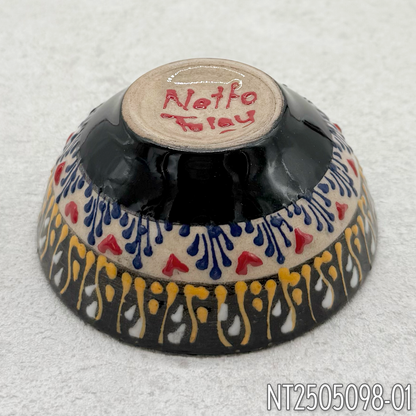 Natto Tülay（Niksar Çini）ラウンド型ハンドメイド小皿（4種）