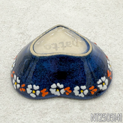 Natto Tülay（Niksar Çini）ハート型ハンドメイド小皿（3種）