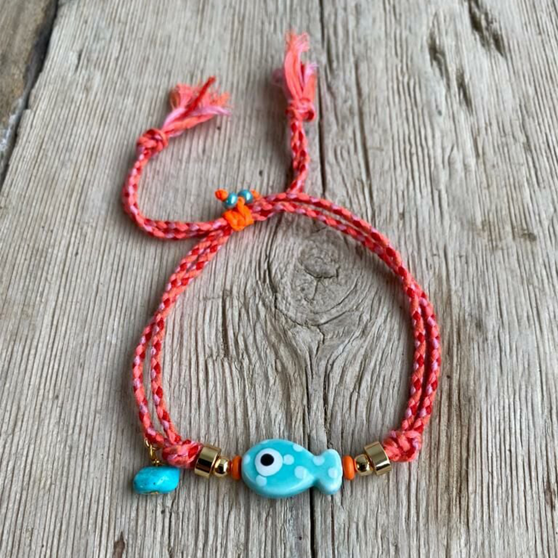 スア・デザイン ハンドメイドセラミック・フィッシュ ロープブレスレット | Sua Design Turkuaz Seramik Balık Detaylı İpli Bileklik | Turquoise Ceramic Fish Detailed String Bracelet